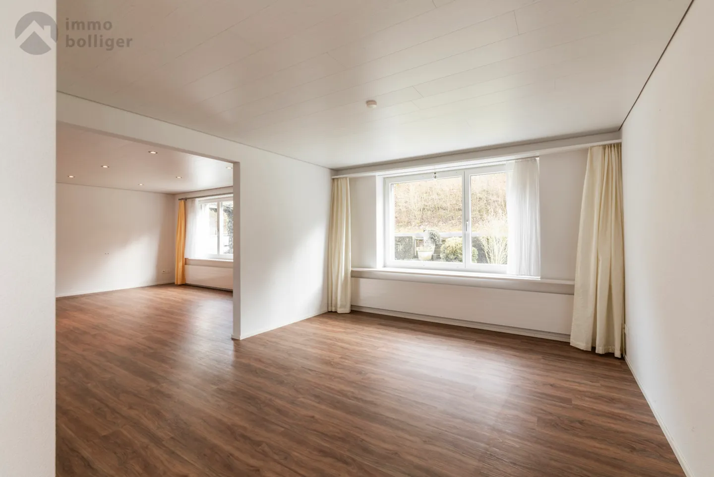 History Meets Modernity: Stylish Single-Family Home with Great Potential in Zofingen - Photo 2 of 13