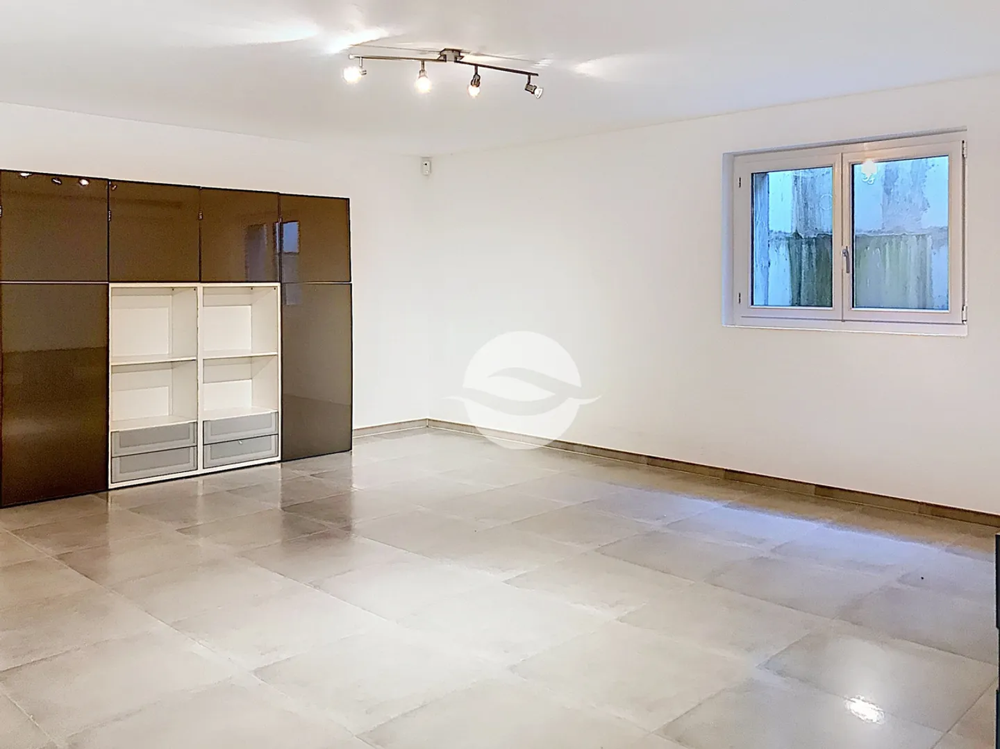 Magnificent detached villa with 4 bedrooms and swimming pool - Photo 17 of 17