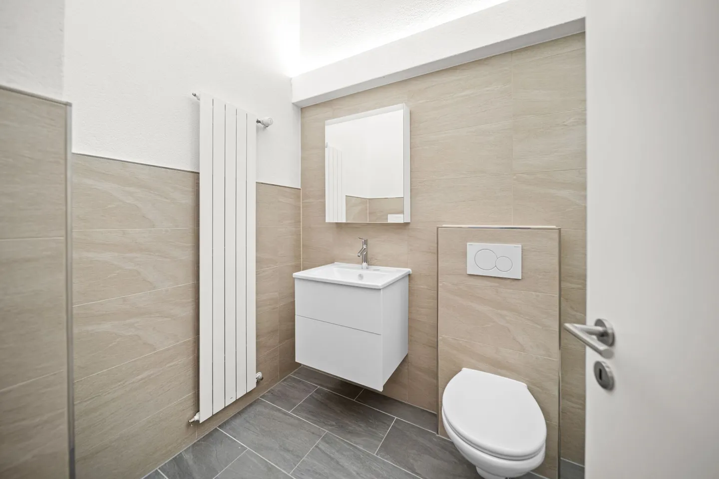 Large 5.5 Room Maisonette with Garden - Photo 7 of 13