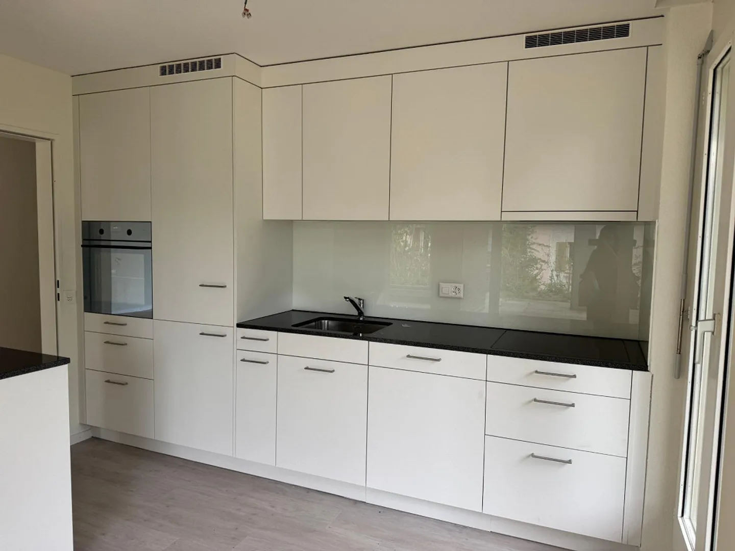 Appartamento ristrutturato di 2,5 locali nel verde - Foto 1 di 9