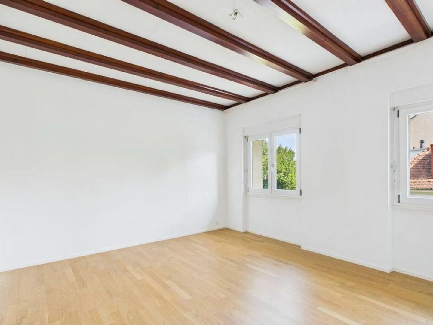 Luminaire et spacieux dans un emplacement central - Photo 4 sur 13