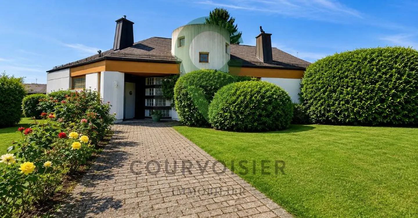 Casa Familiare Brutalista Unica - Foto 4 di 11
