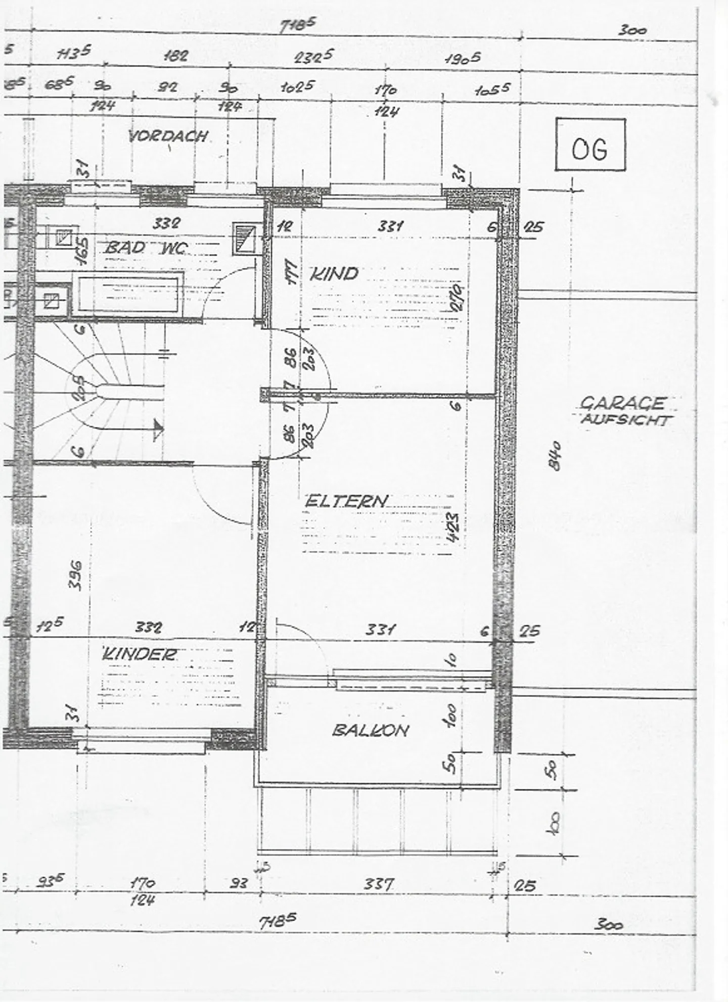 Cubic Semi-Detached House with Conservatory and Garage - Photo 13 of 14