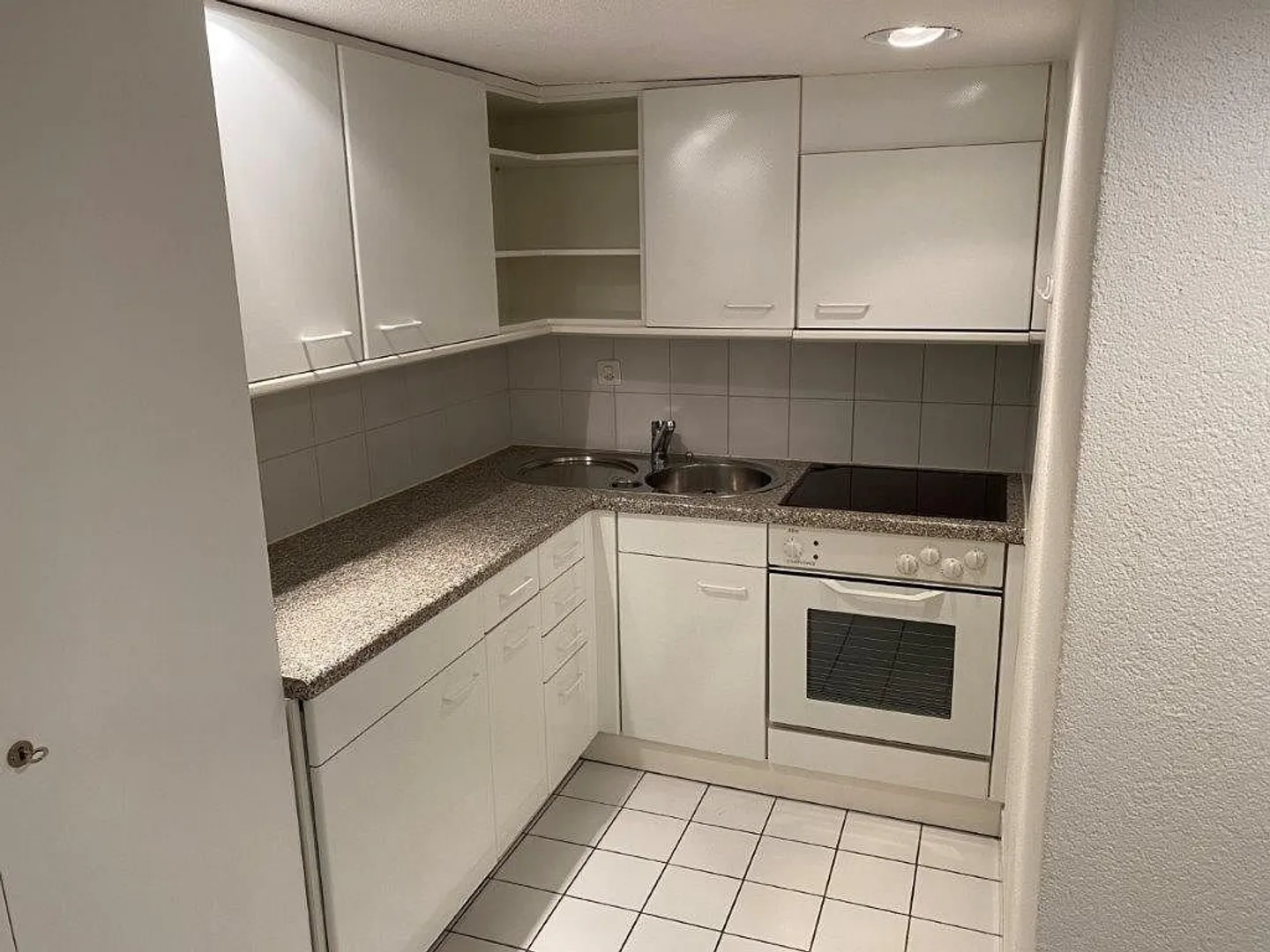 Appartamento affascinante con 2 camere, 3° piano a sinistra con ascensore - Foto 6 di 6