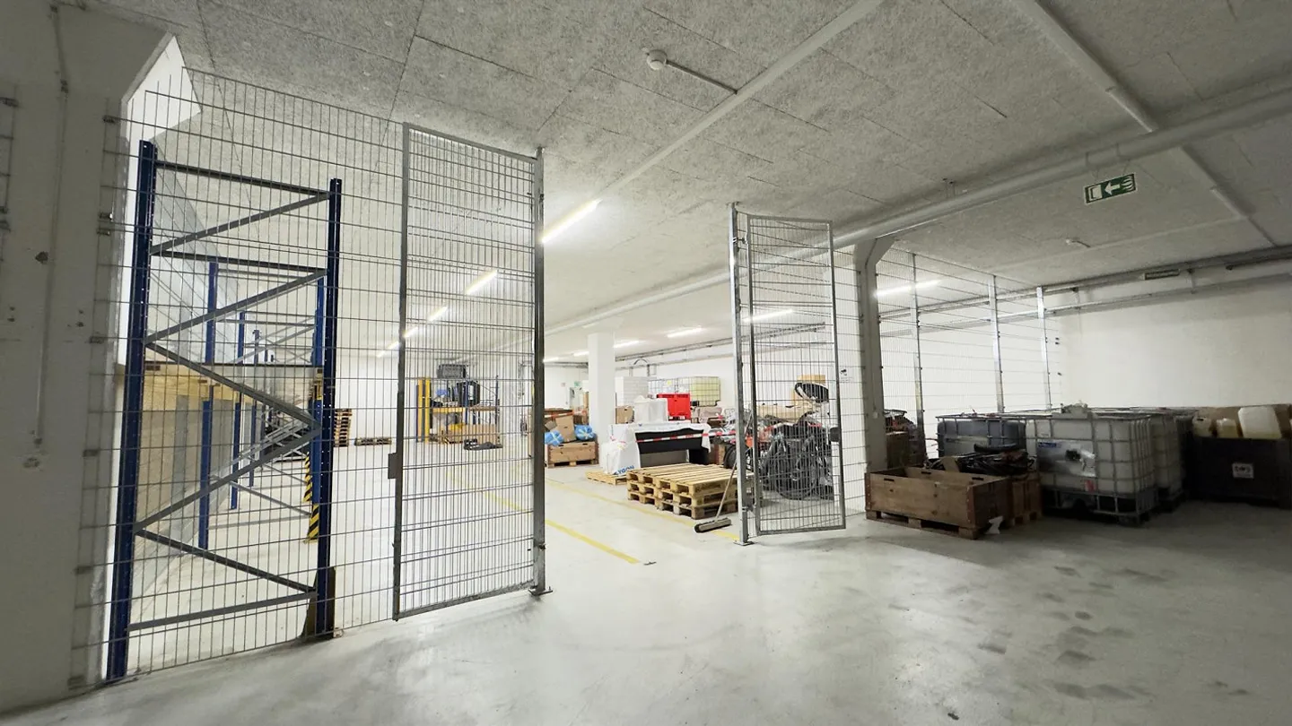 Office & Storage Spaces Looking for a New Tenant! - Photo 3 of 7