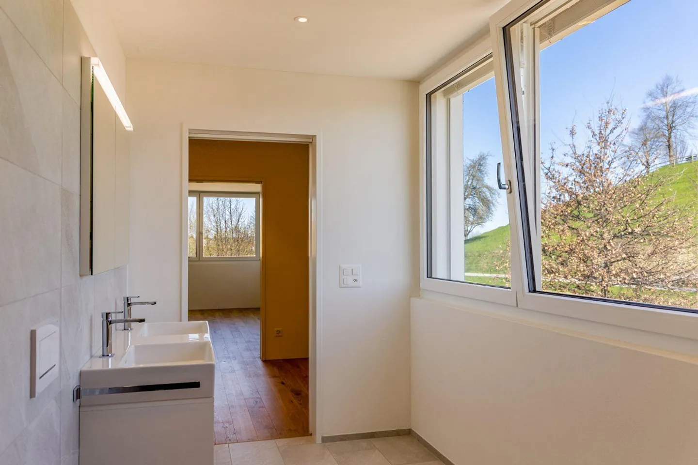 Dernier Appartement - Bonheur Privé Entouré par la Nature - Photo 4 sur 9