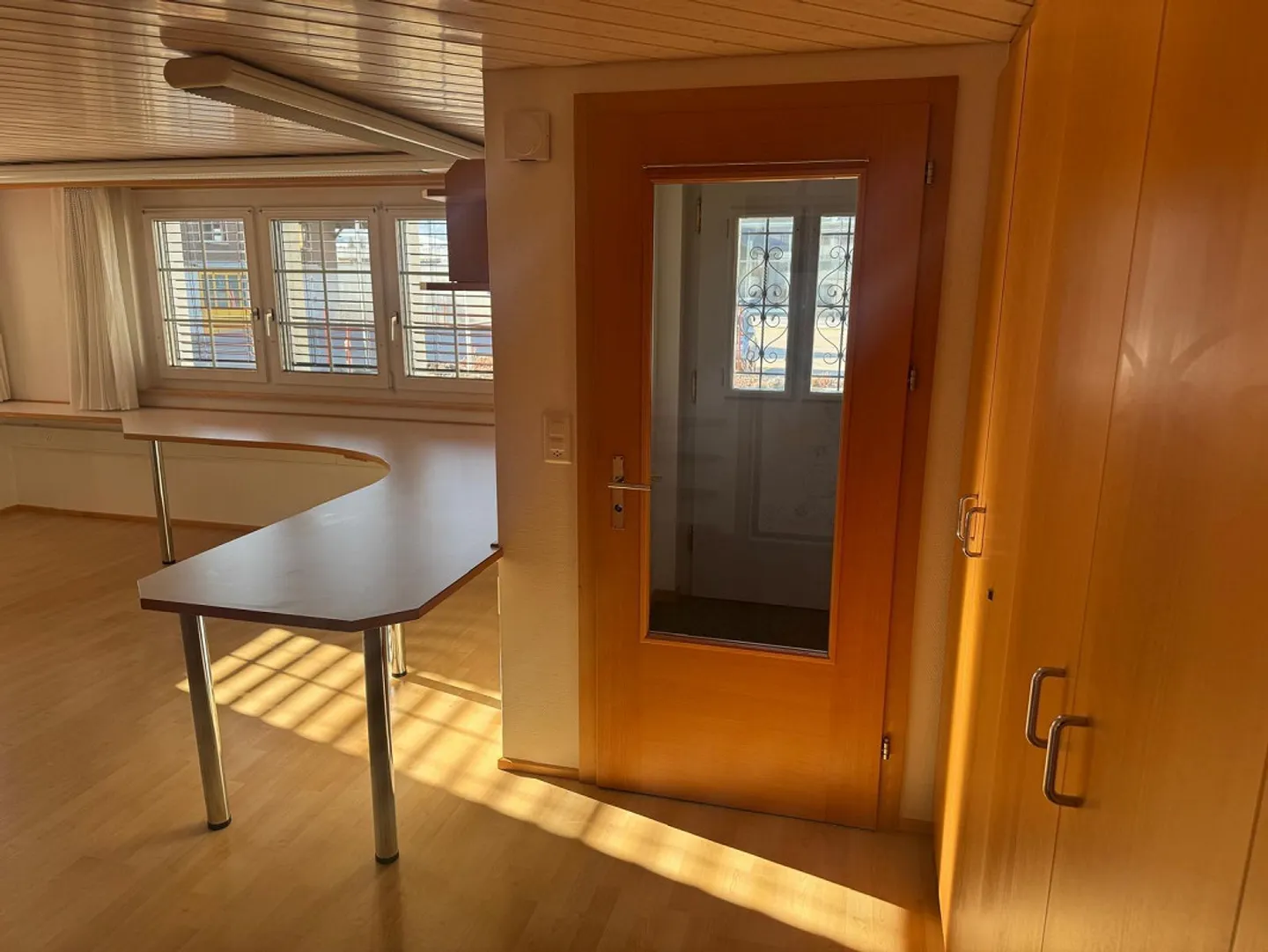 2 pièces pour bureau, cabinet ou atelier - Photo 4 sur 8