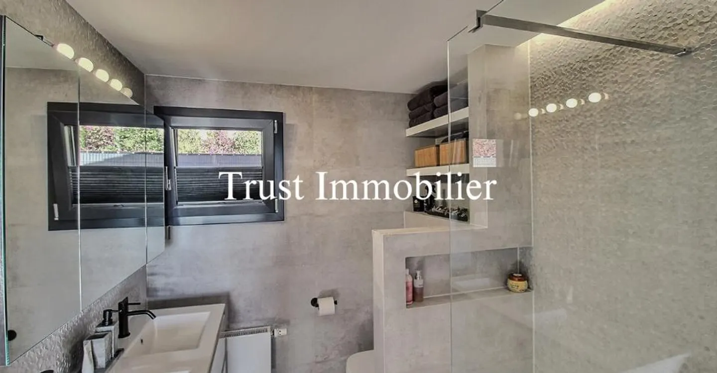 Stunning Chalet for Sale in Icogne - Photo 13 of 13