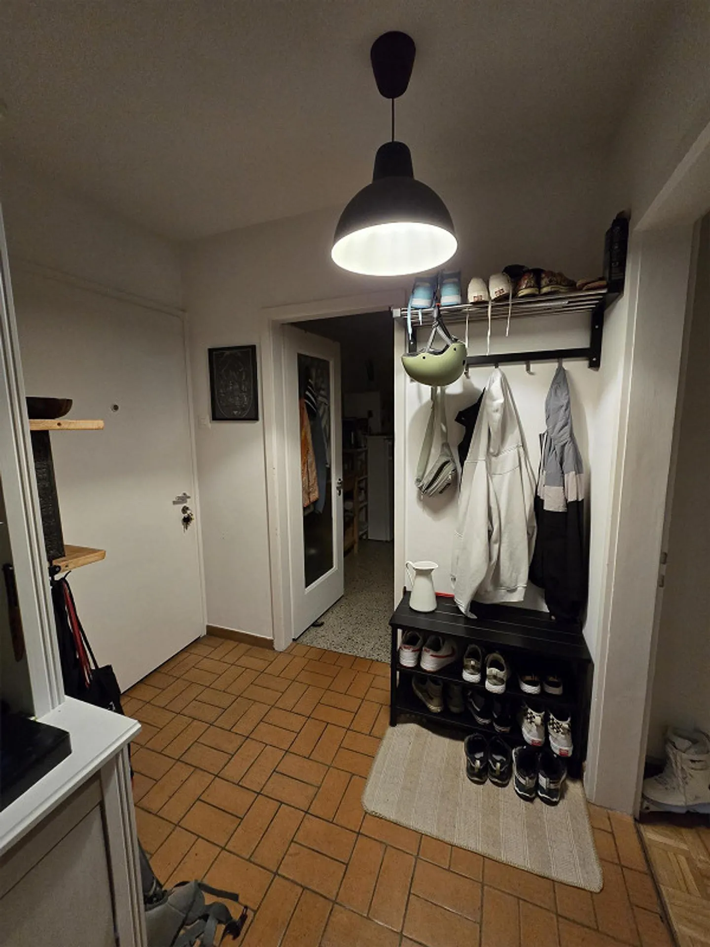 Charmante appartement de 3,5 pièces dans un vieil immeuble - Photo 3 sur 11
