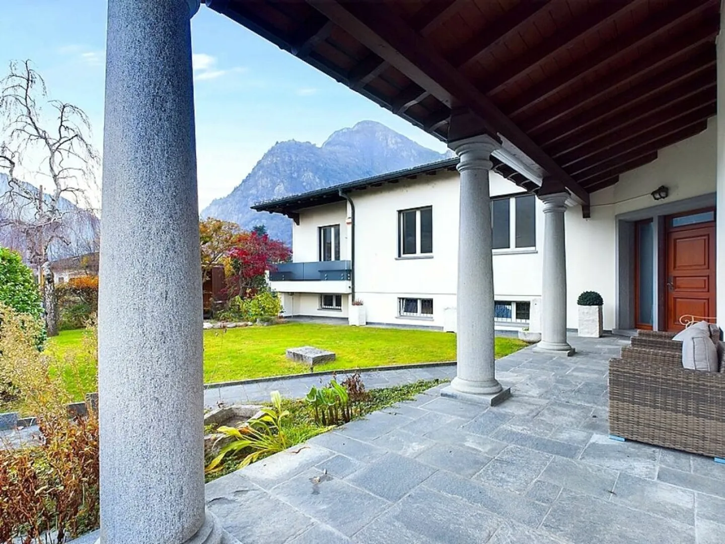 Villa for sale - Photo 2 of 20