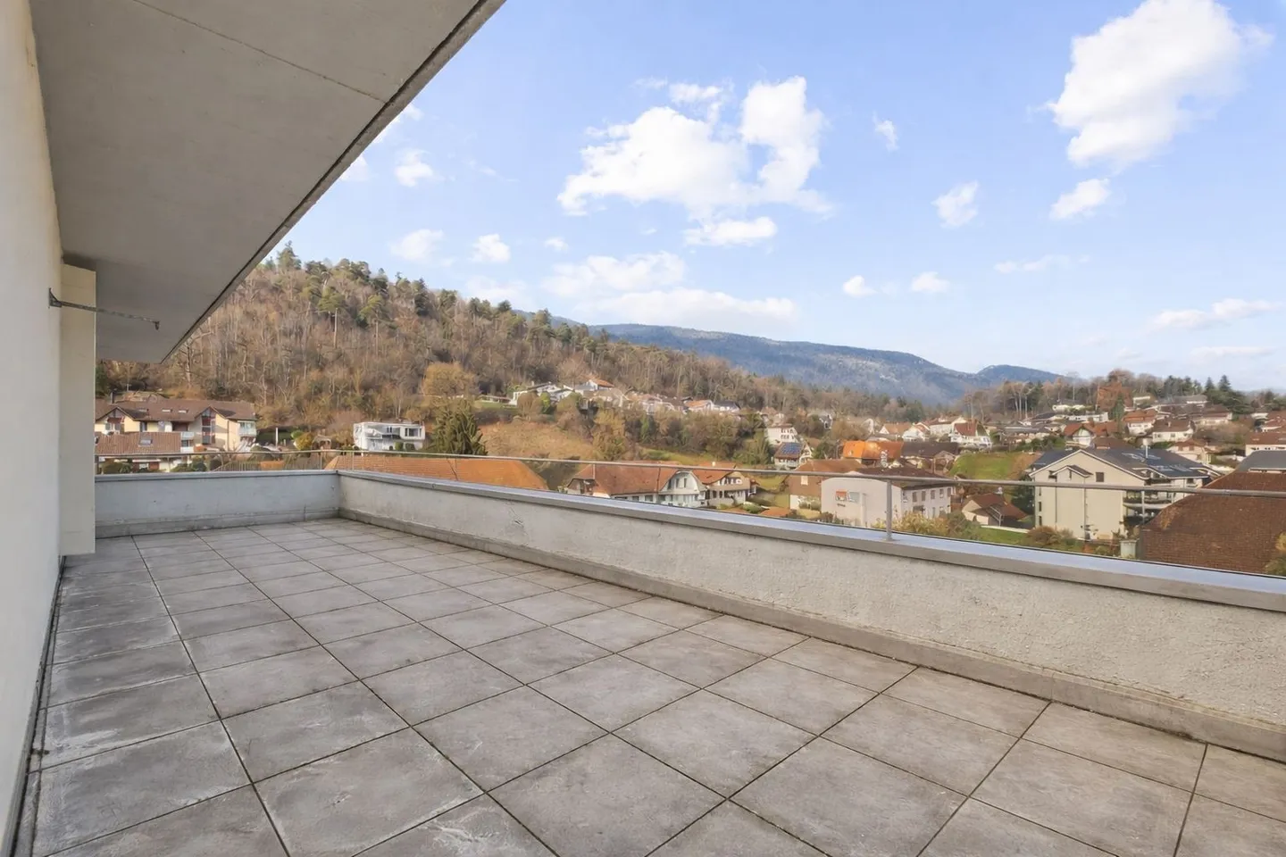 Emménagez maintenant - appartement fraîchement rénové calme, vert et central - Photo 2 sur 10