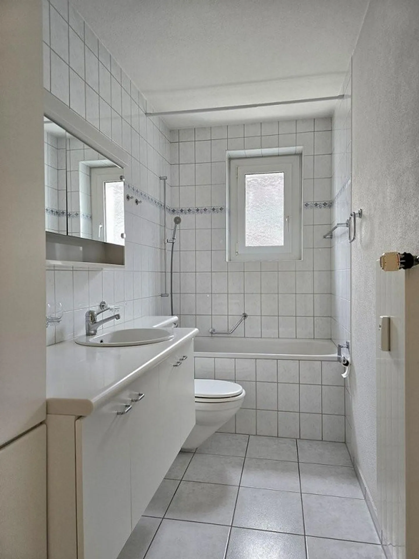 Bel appartement dans un emplacement idéal entre la gare et l'Aare ! - Photo 4 sur 10