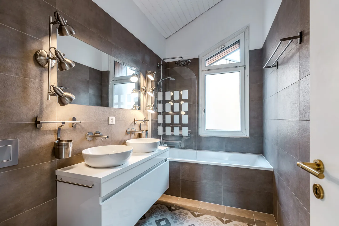 Duplex in mansarda di 6,5 stanze | La Conversion, Lutry - Foto 16 di 23
