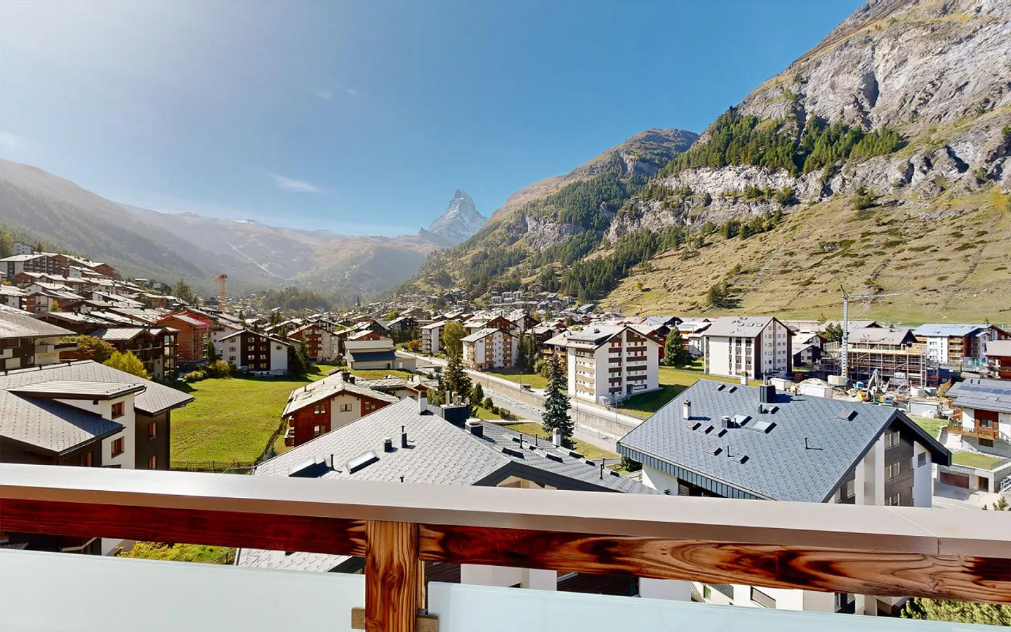 2.5 Room Apartment with Dream View - Photo 1 of 7