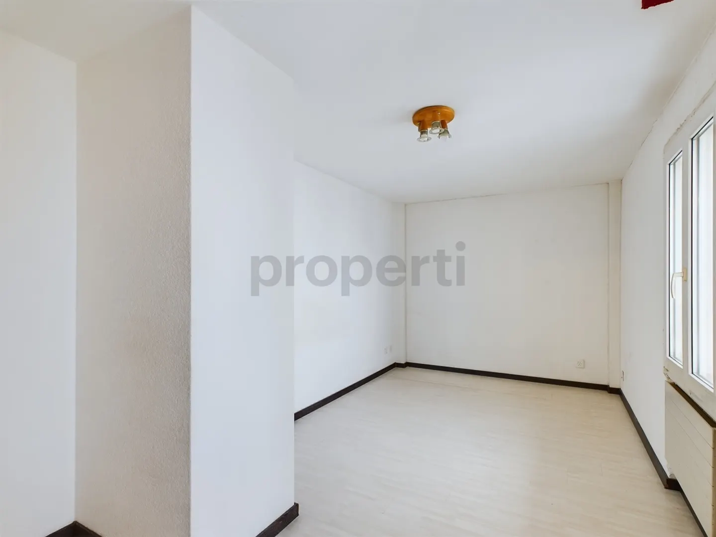 Casa unifamiliare esclusiva in posizione tranquilla al confine del bosco con vista sul lago e giardino - Foto 7 di 12