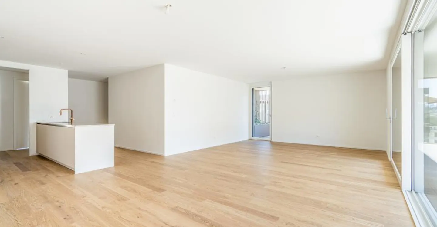 New 4.5-room apartment with a generous balcony - Photo 4 of 9