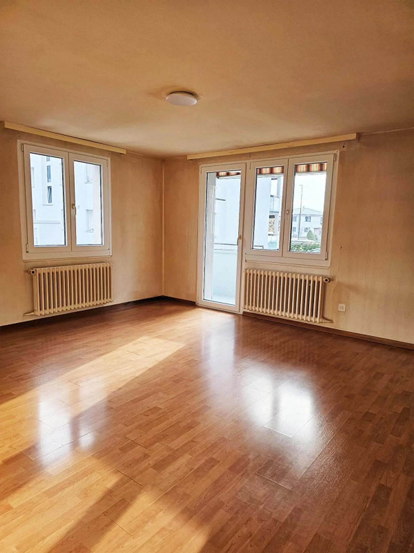 4.5 Room Apartment including Parking - Photo 1 of 7