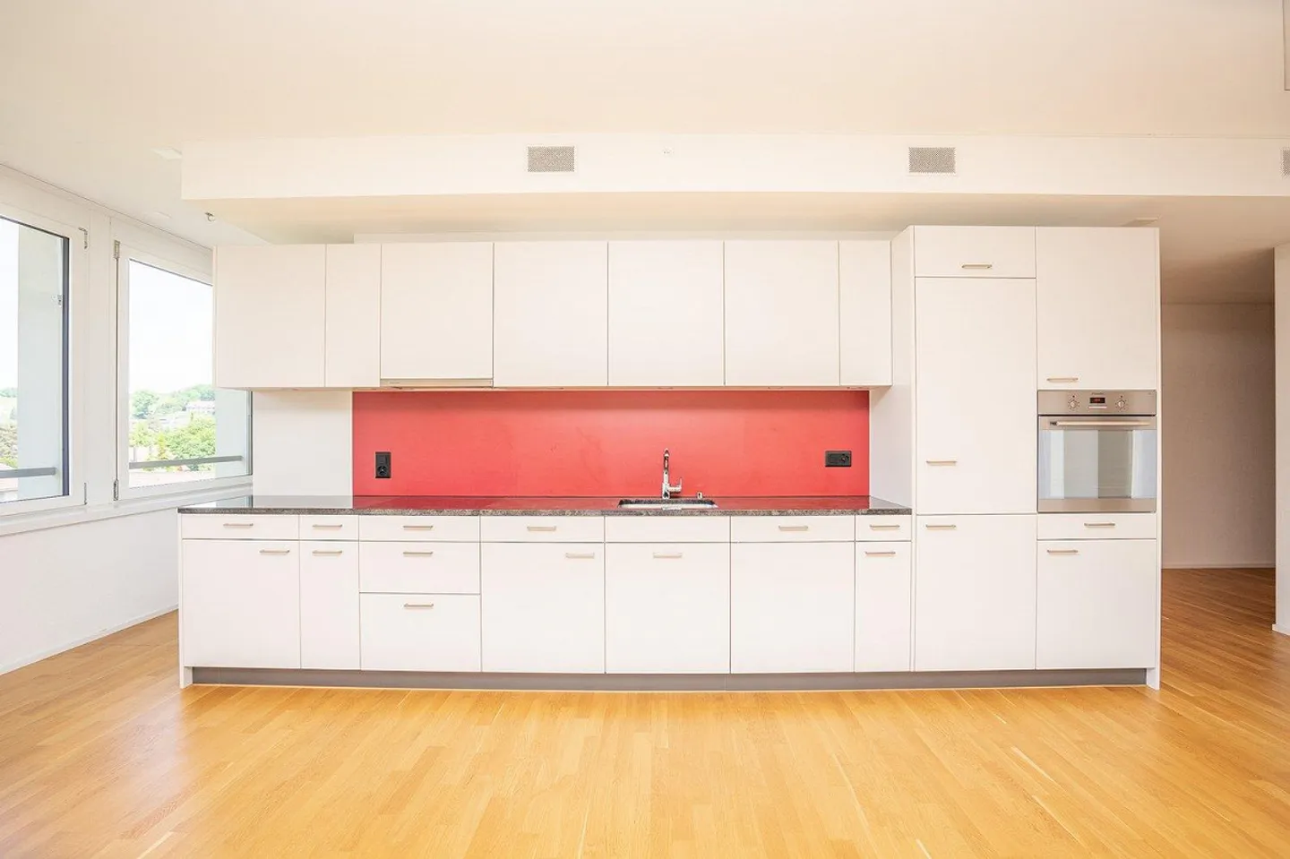 Bel et lumineux appartement de 3,5 pièces dans la zone Poly - Photo 3 sur 13