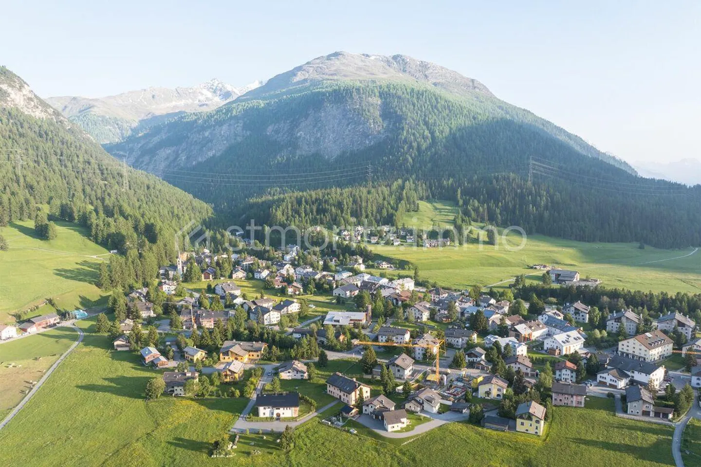 Chesa Surpunt - Propriété individuelle avec appartement séparé - Photo 2 sur 4