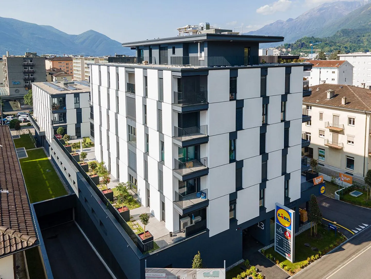 Parking space in garage - Photo 1 of 1