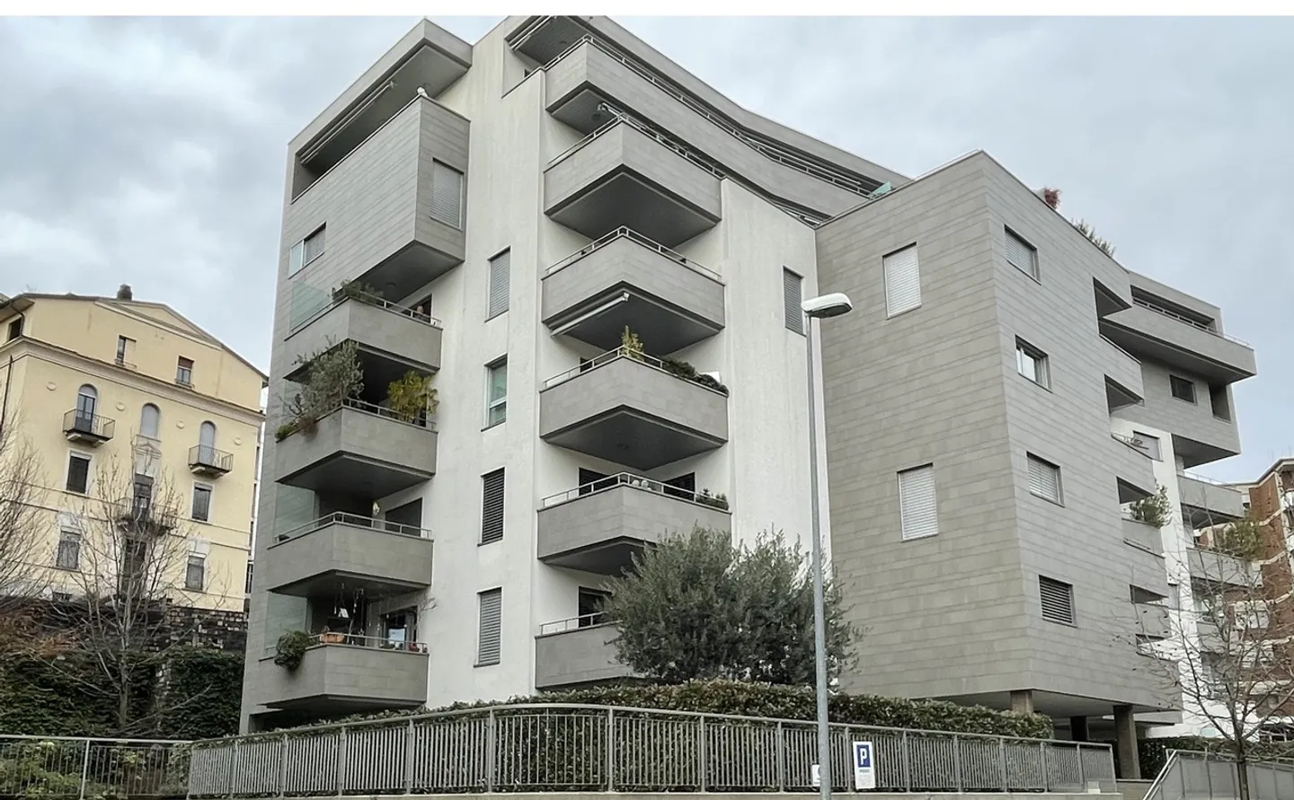 COMODISSIMO 3.5 LOC. IN CENTRO LUGANO - Foto 1 di 10
