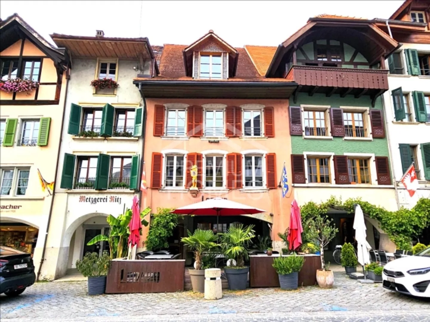 Unica opportunità di investimento - Ristorante Leo1818 e unità abitative - Foto 1 di 4