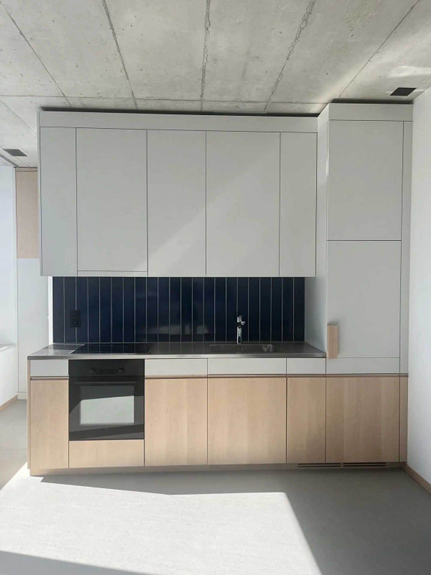 Studio Living Loft Apartment - Photo 5 of 11