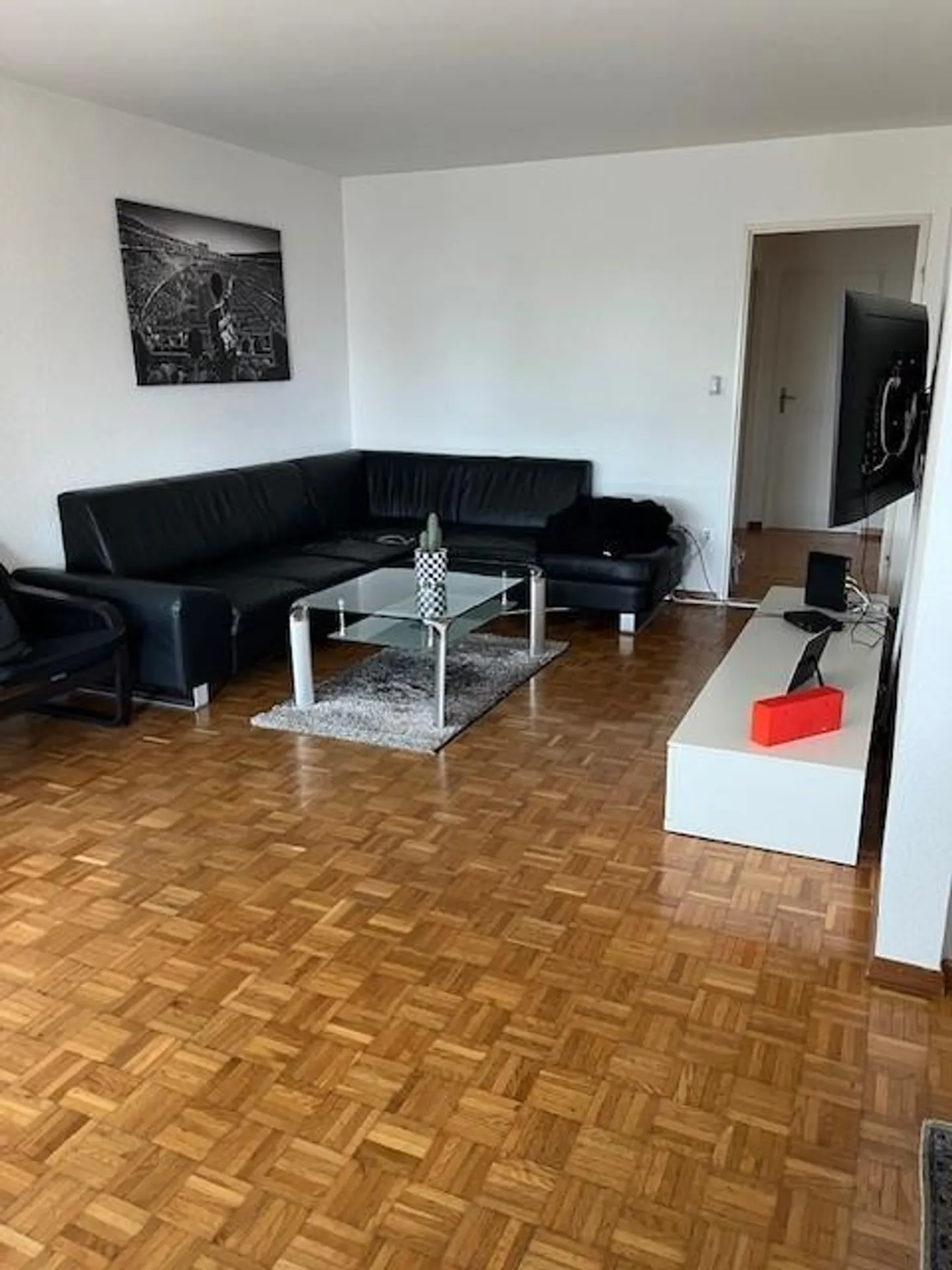 gepflegte helle 4.5-Zimmer-Wohnung mit Balkon in Ittigen - Foto 3 von 11