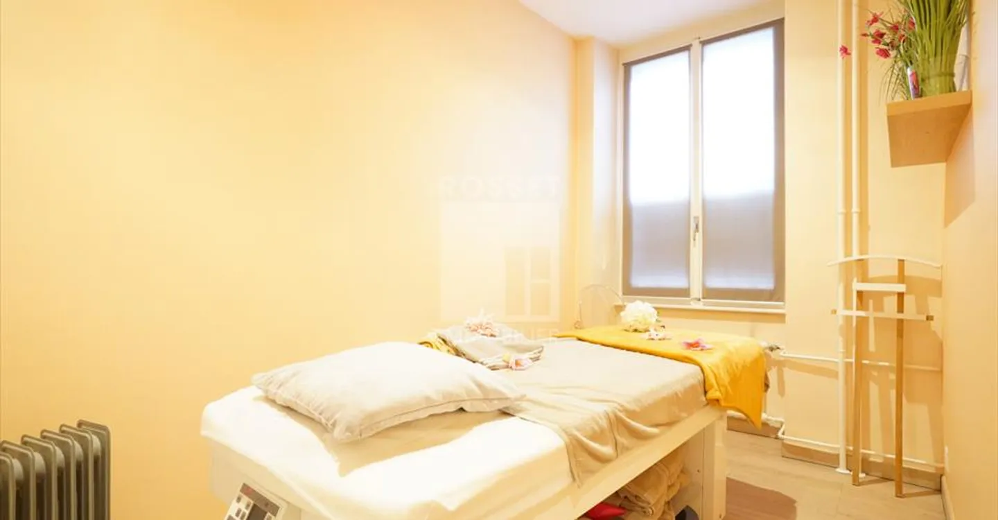 Spazio Commerciale nel Centro di Ginevra - Foto 2 di 11