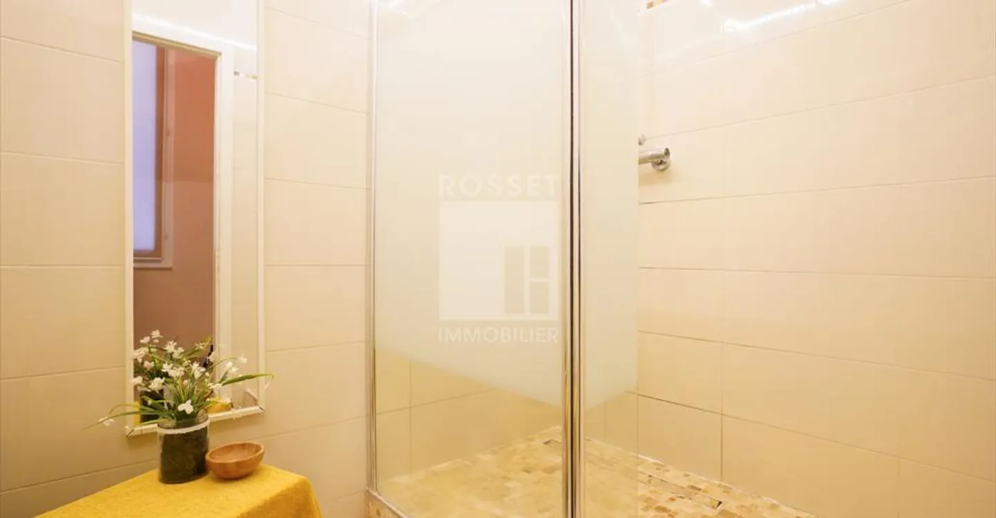 Spazio Commerciale nel Centro di Ginevra - Foto 5 di 11