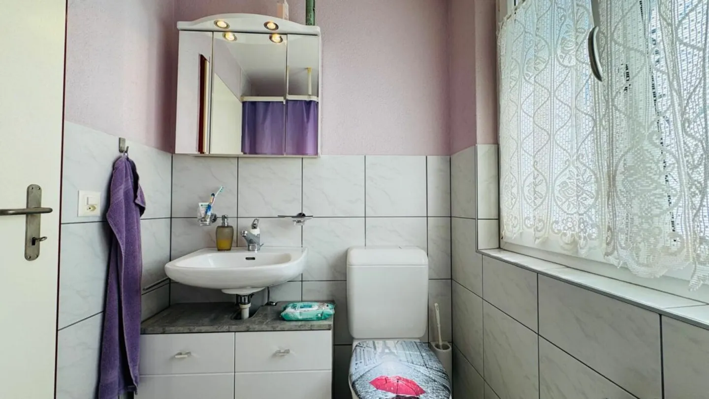 Charmantes Einfamilienhaus mit Garten - Foto 12 von 19