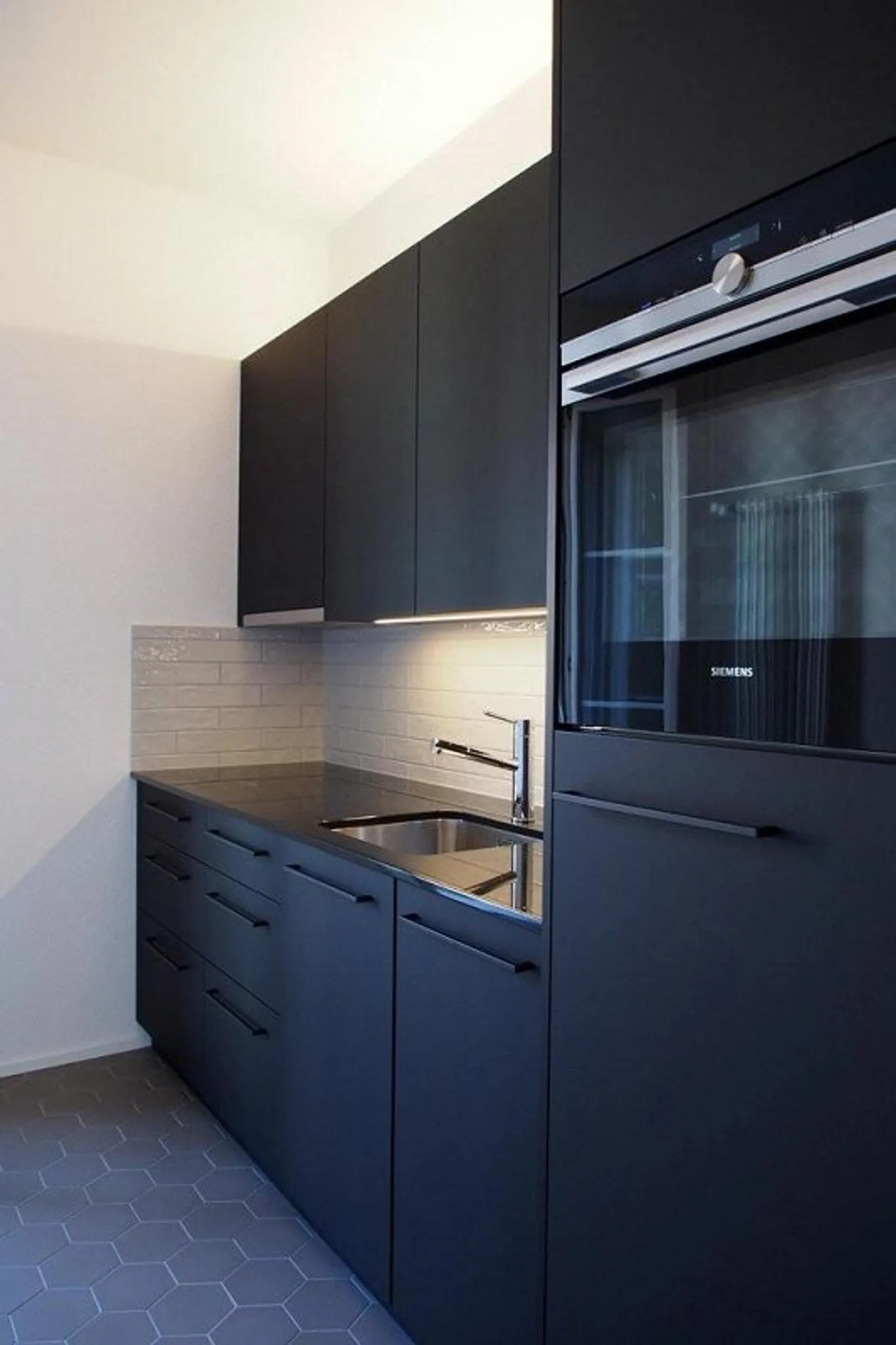 Your 2.5-room apartment with old building character in the Breitenrain district - Photo 2 of 5