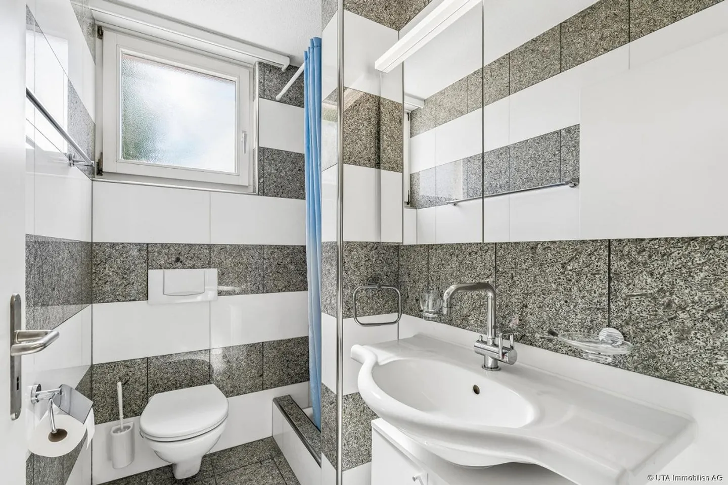 Appartement spacieux de 3,5 pièces dans une petite maison multifamiliale - Photo 9 sur 14