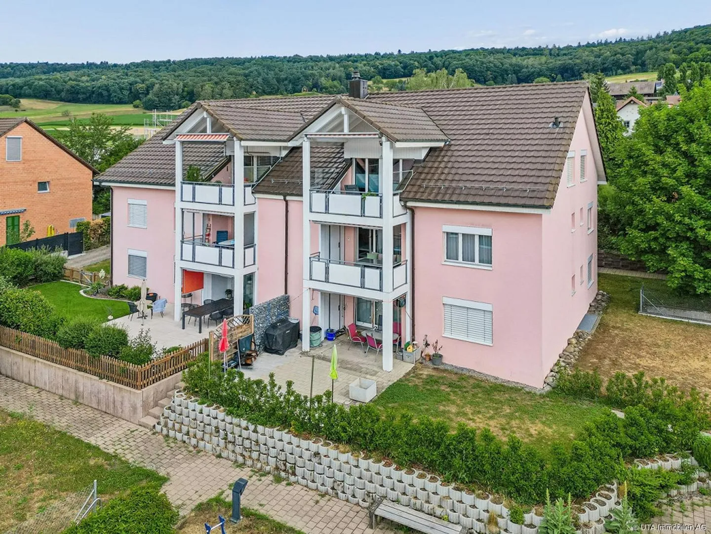 Appartement spacieux de 3,5 pièces dans une petite maison multifamiliale - Photo 12 sur 14