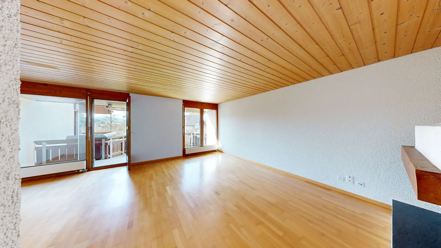 3.5-Zimmer-Wohnung mit zwei Balkons und Weitblick - Foto 3 von 10