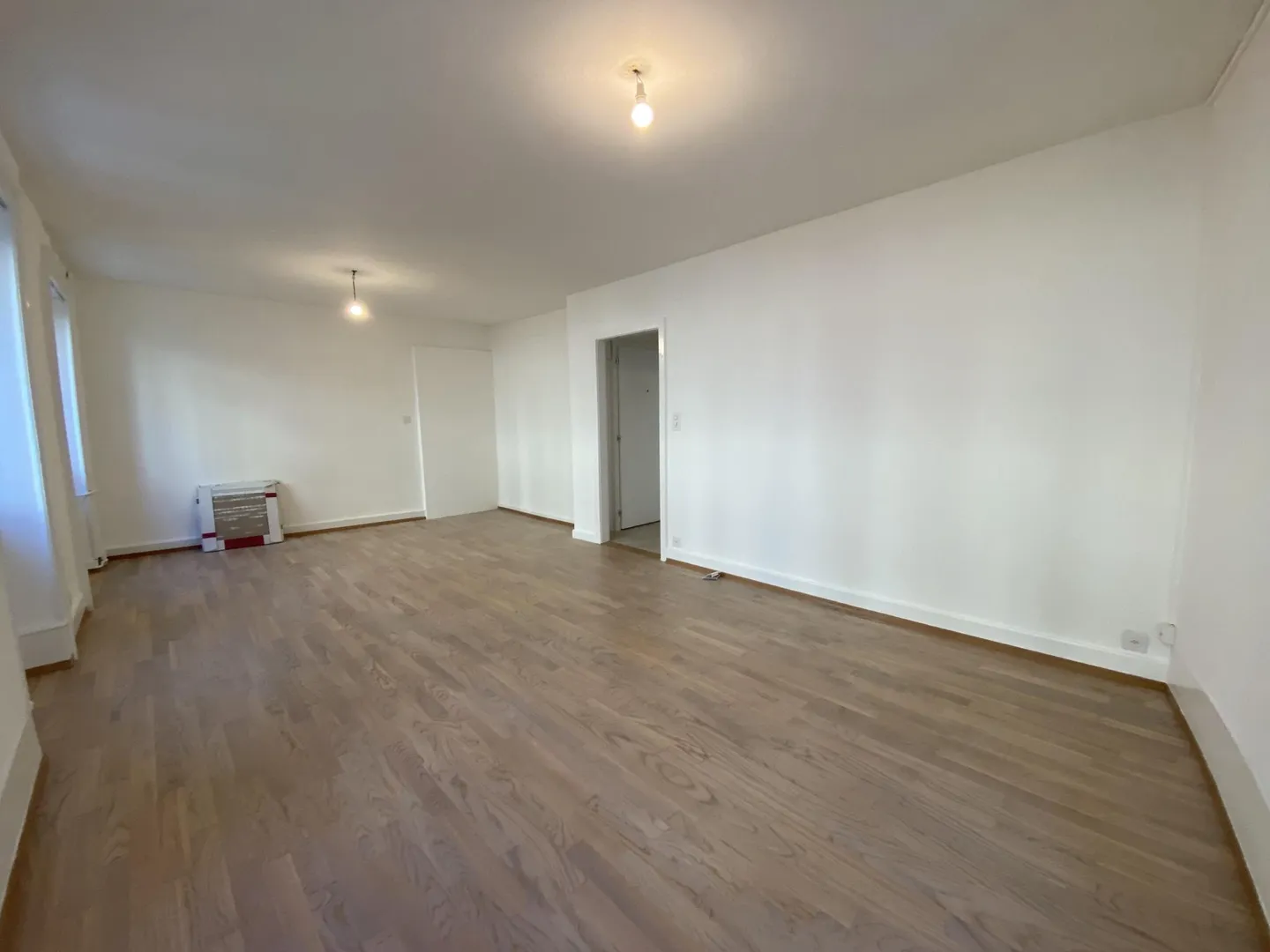 Charmante Wohnung mit Seeblick - Foto 2 von 8