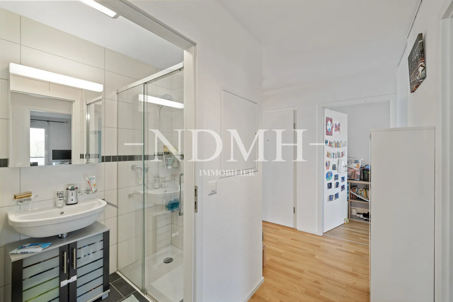 Spacious 4.5-room apartment in the heart of a sought-after neighborhood - Photo 14 of 17