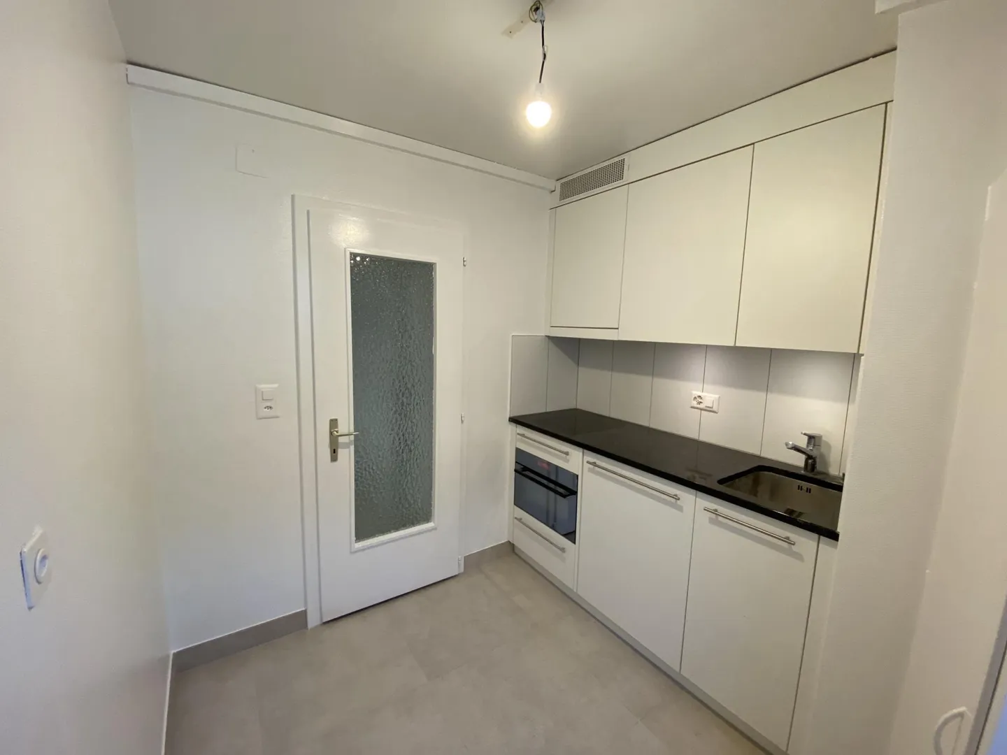 Charmante Wohnung mit Seeblick - Foto 3 von 8