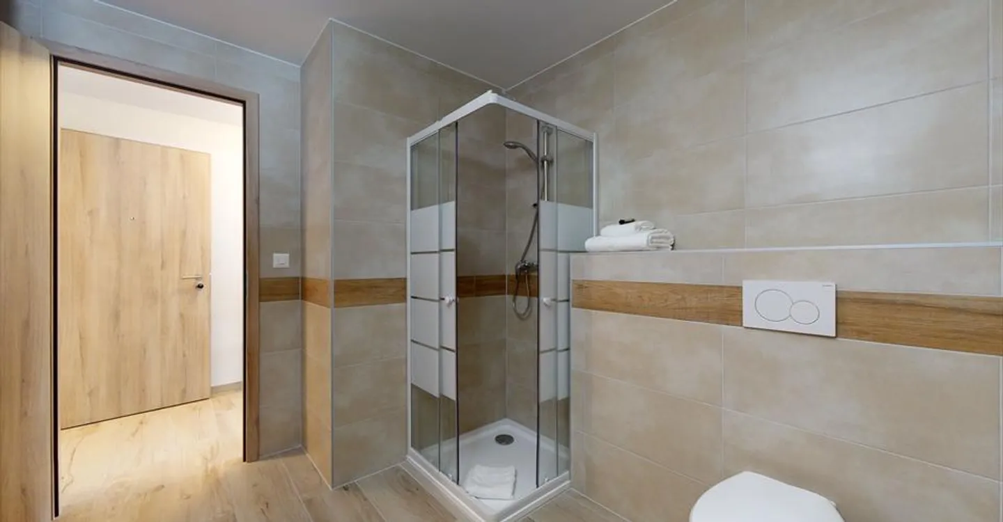 Appartamento moderno completamente arredato ad Aigle - Foto 11 di 13