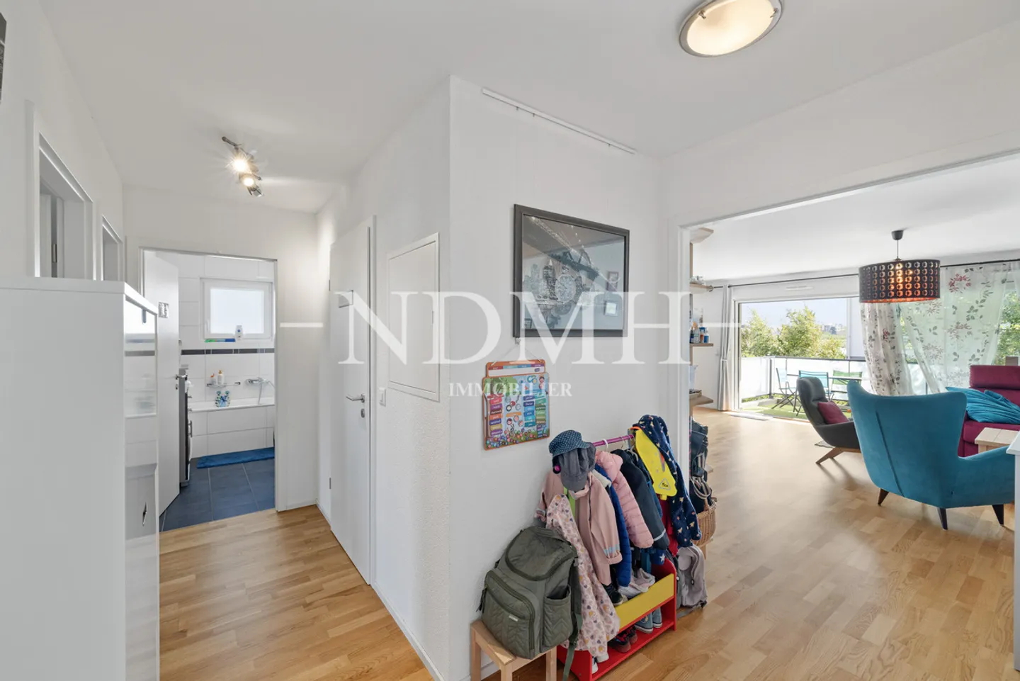 Spacious 4.5-room apartment in the heart of a sought-after neighborhood - Photo 15 of 17