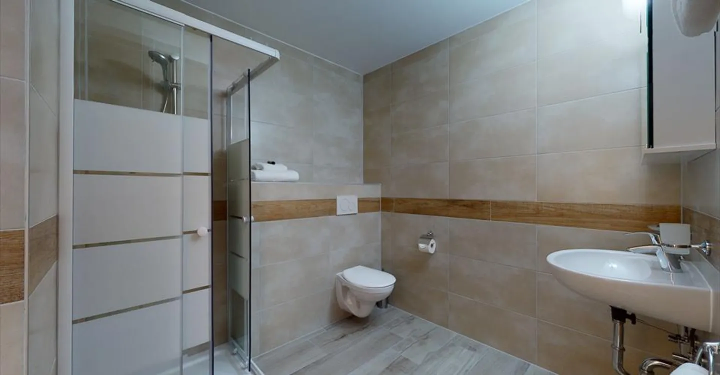Appartamento moderno completamente arredato ad Aigle - Foto 10 di 13