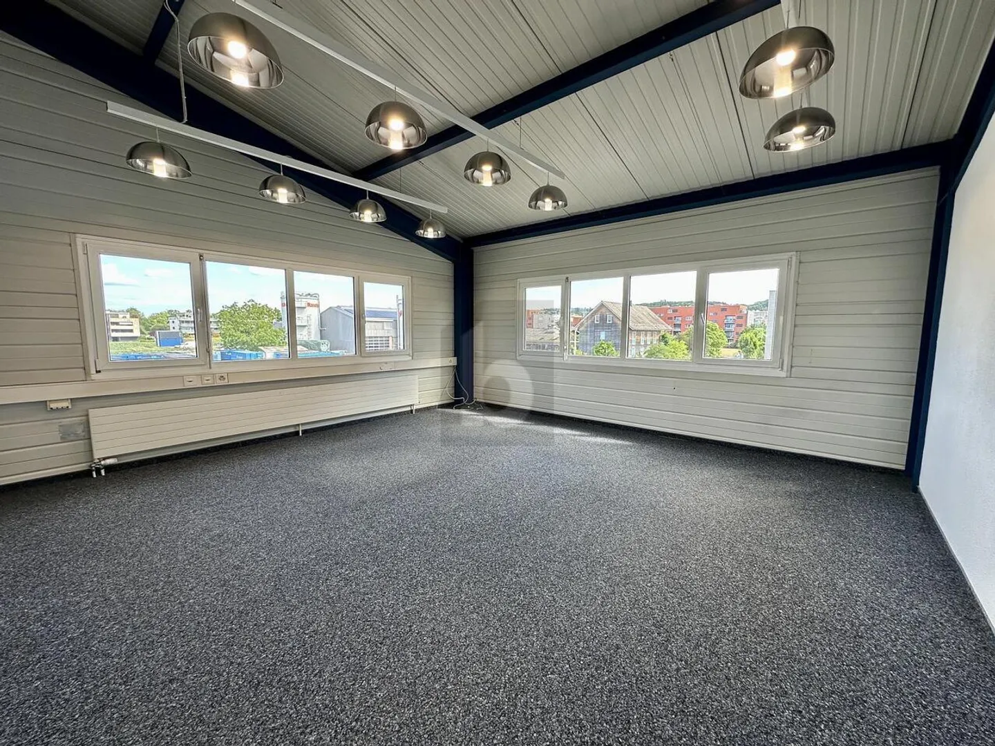 Office space for rent - Photo 3 of 6