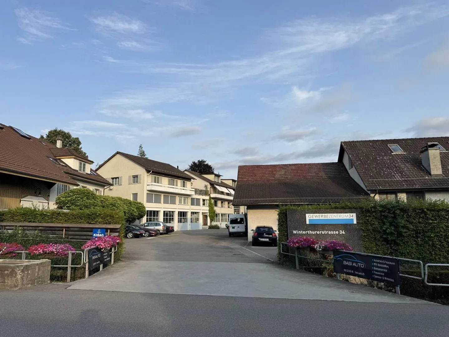 Attractive office for rent in the heart of Bassersdorf - Photo 10 of 13