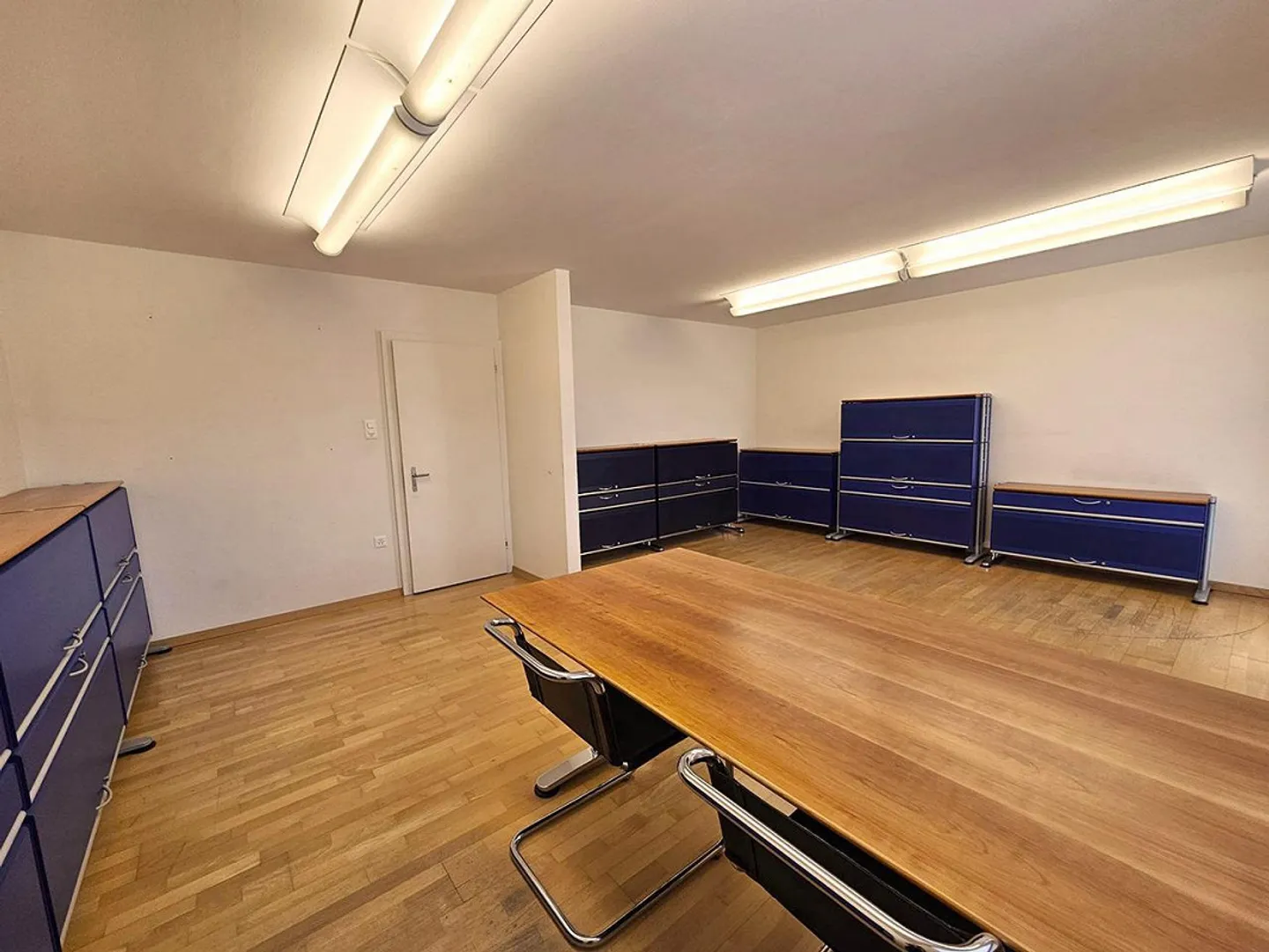 Attractive office for rent in the heart of Bassersdorf - Photo 3 of 13