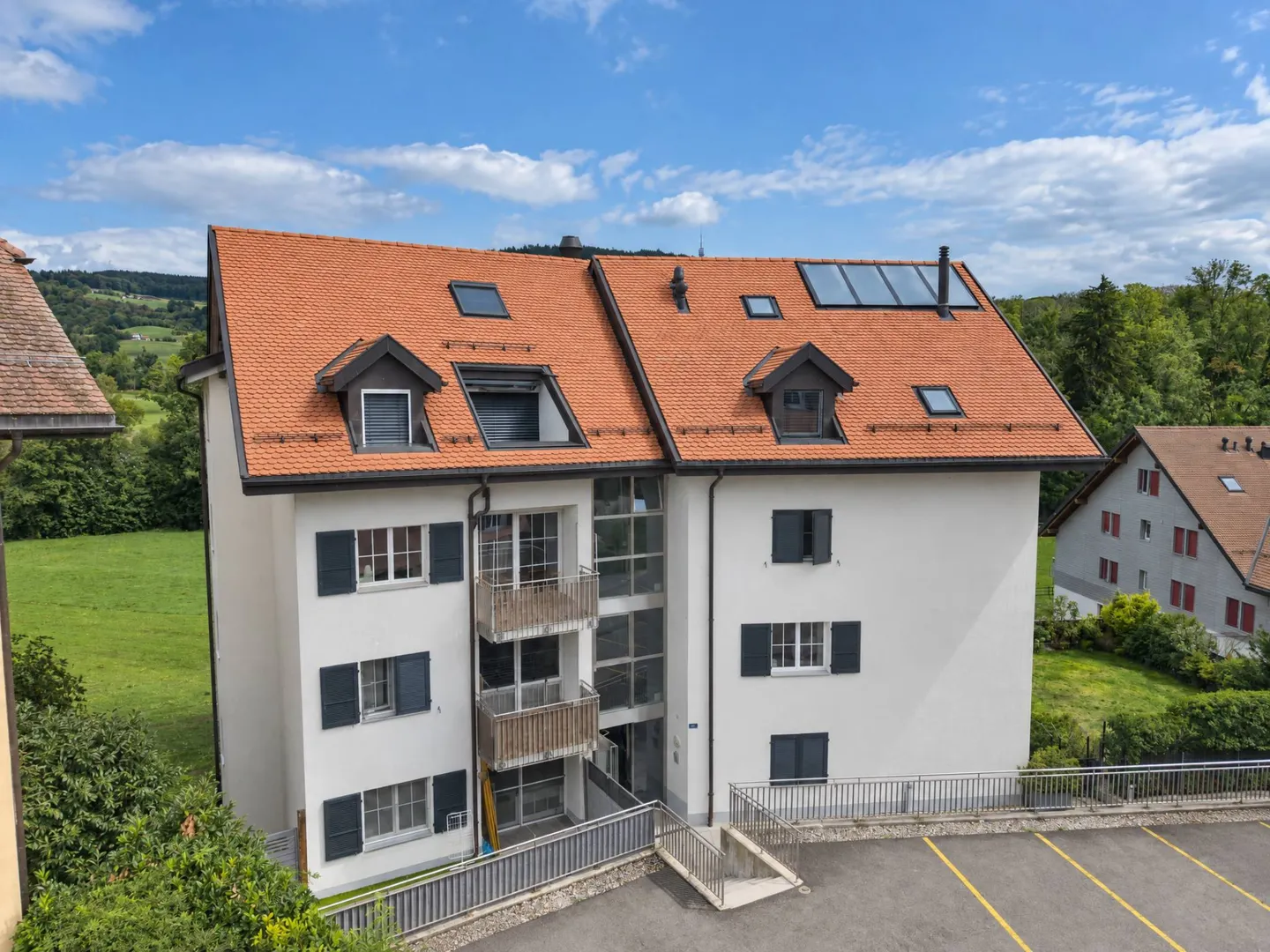 Bel appartement de 4.5 pièces - Photo 1 sur 6