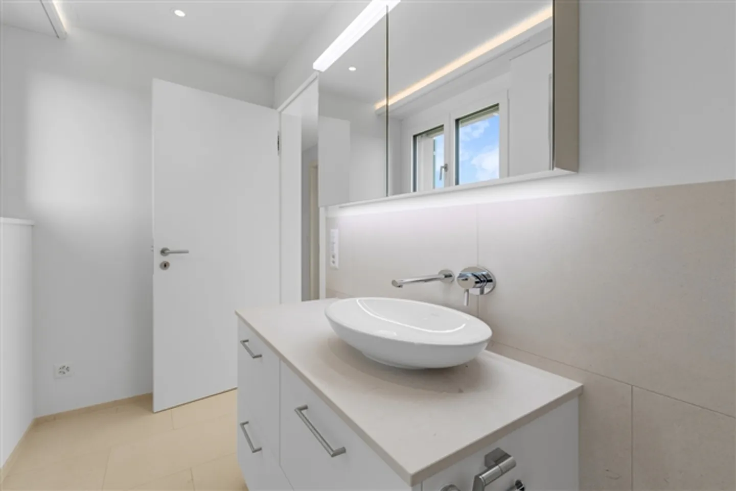 Villa de campagne exclusive avec accès privé au lac à Busskirch - Photo 9 sur 11