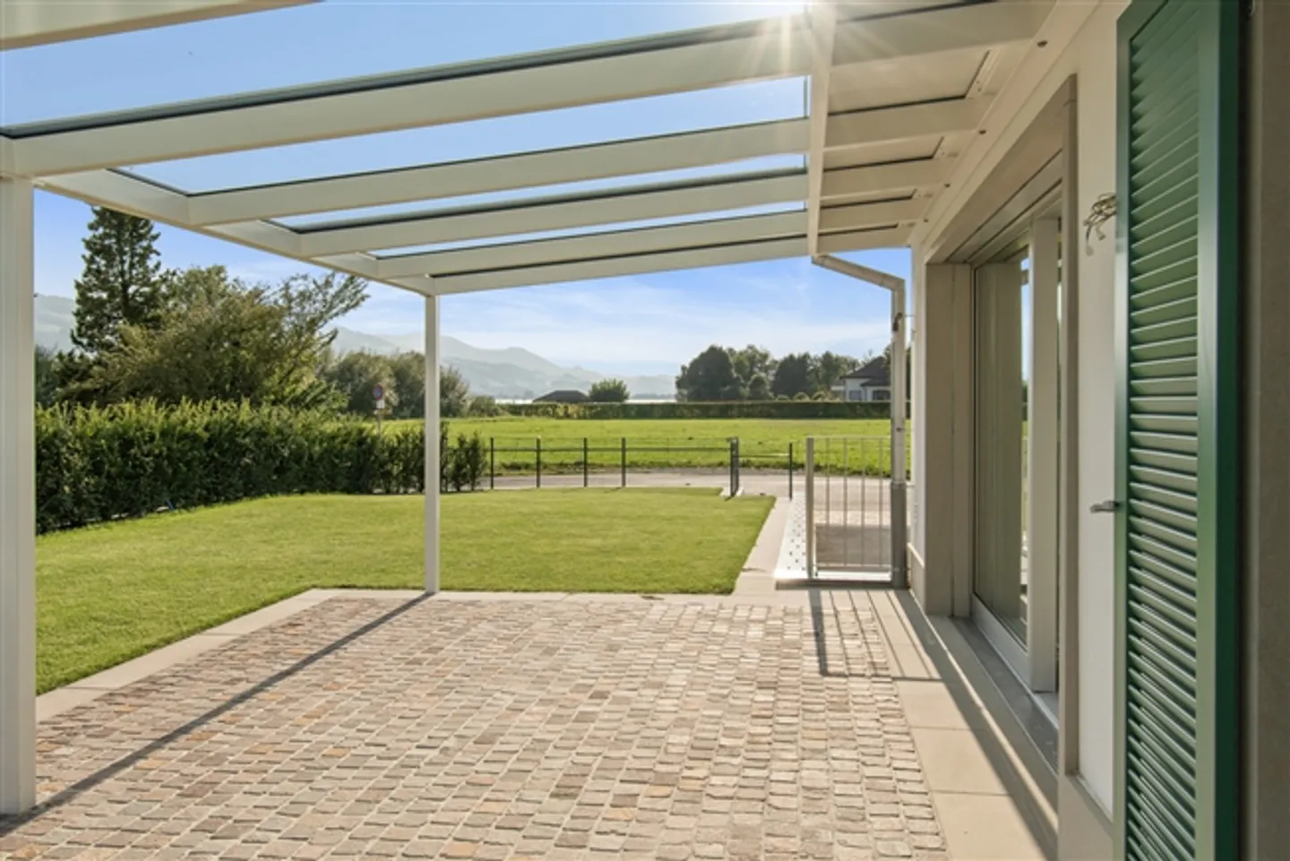 Villa de campagne exclusive avec accès privé au lac à Busskirch - Photo 10 sur 11