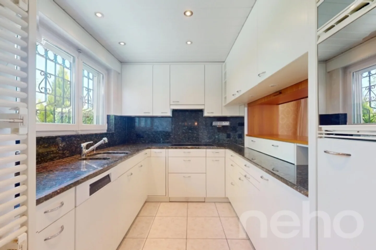 «6.5-room semi-detached house with beautiful garden and pool» - Photo 7 of 13