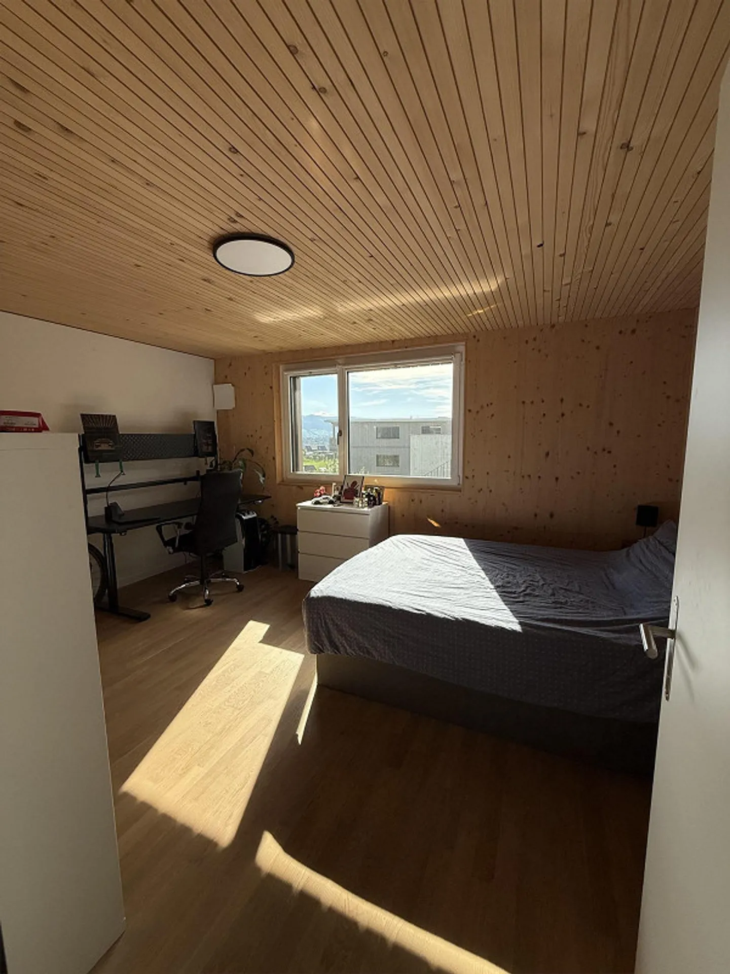 Modernes Apartment mit Bergsicht - Foto 7 von 15