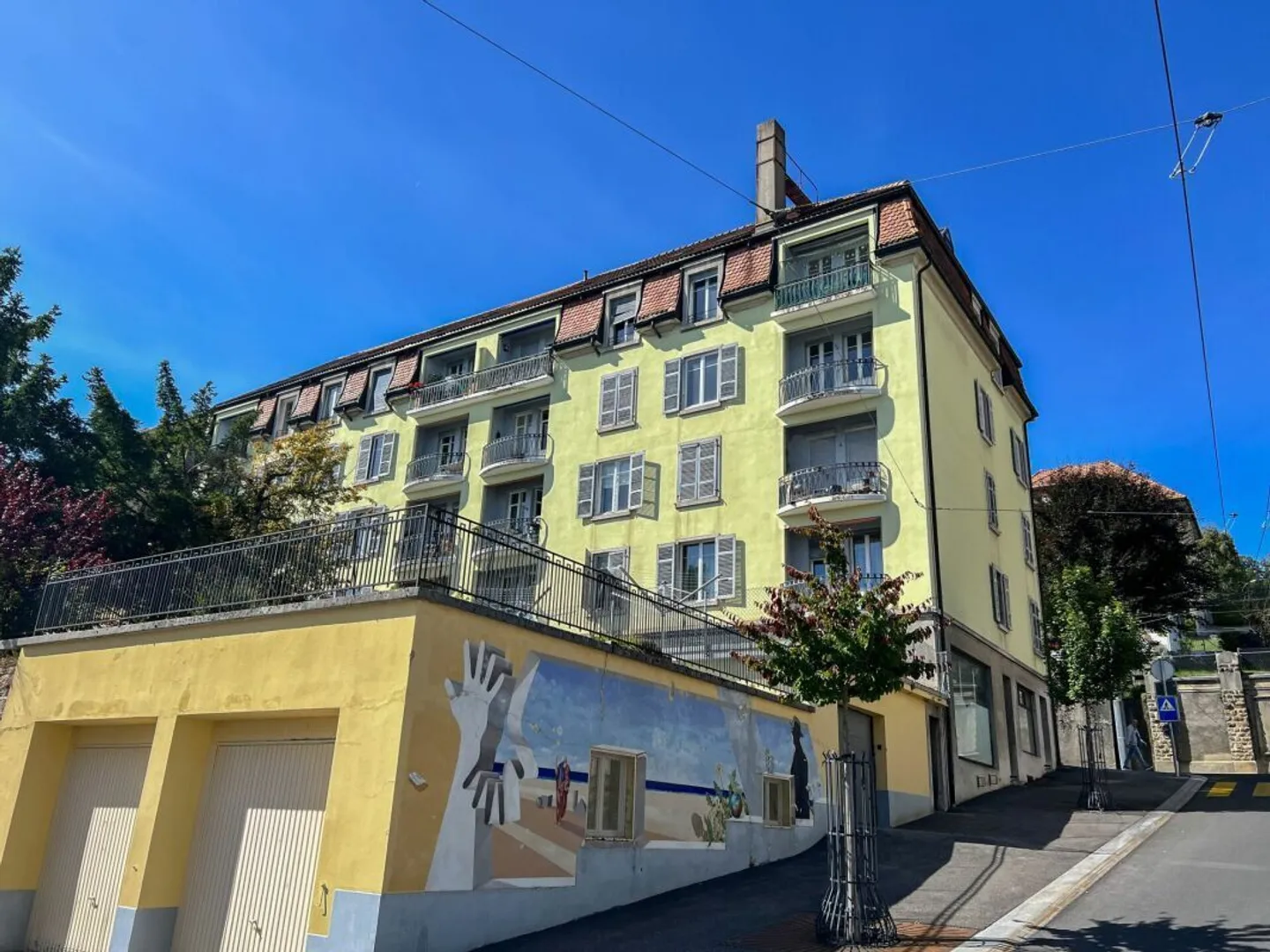 Appartamento di 4 stanze da ristrutturare con garage e giardino comune - Foto 13 di 13